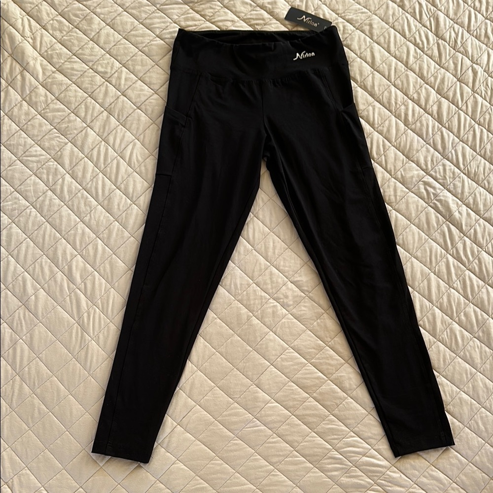 NWT Nirlon Black Active Leggings